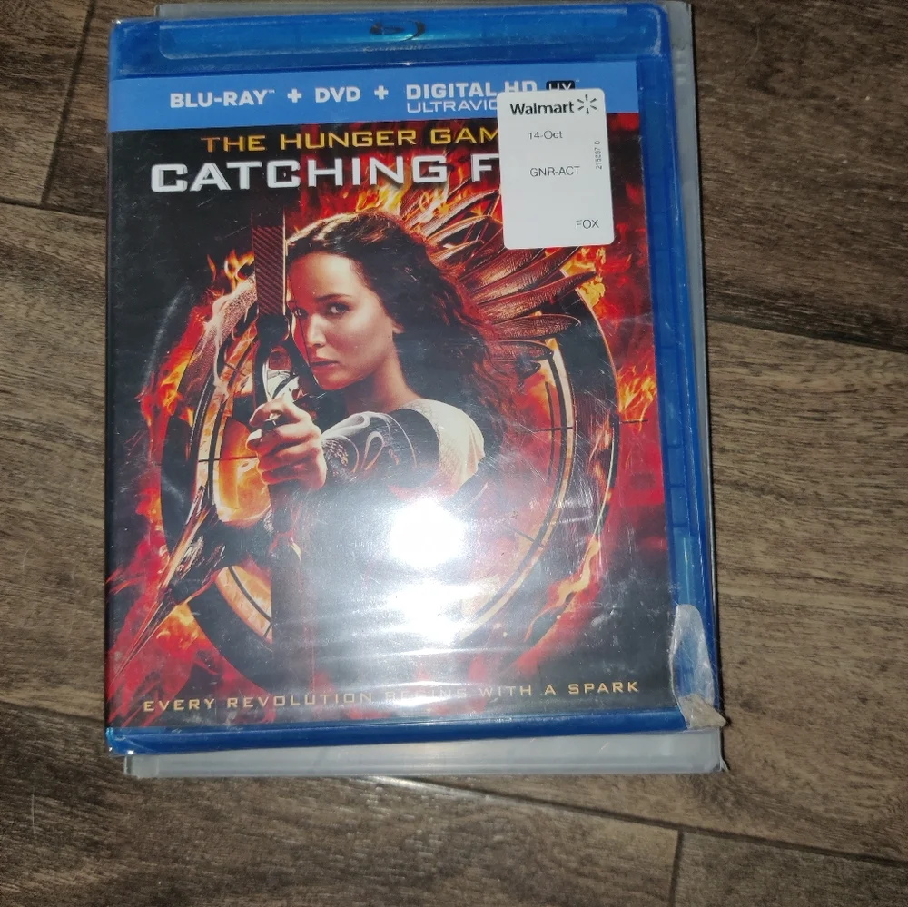 ### 3 DVD The Hunger Games Movies, Catching Fire NWT STILL SEALED - Picture 5 of 8